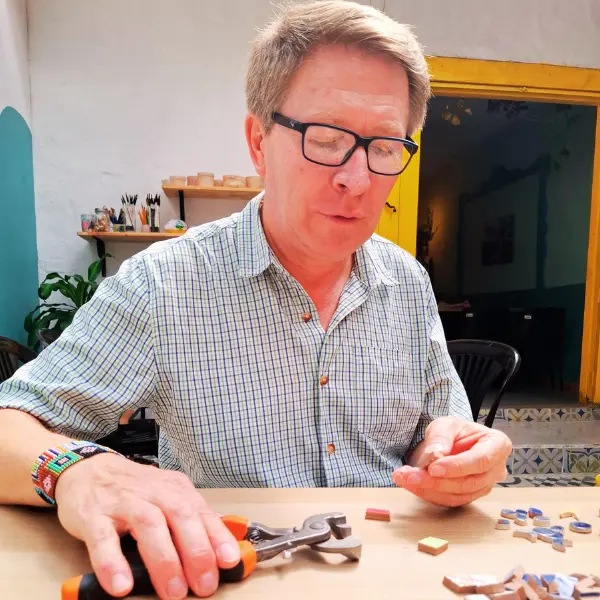 Experiencia huella en mosaico: del caminar al arte